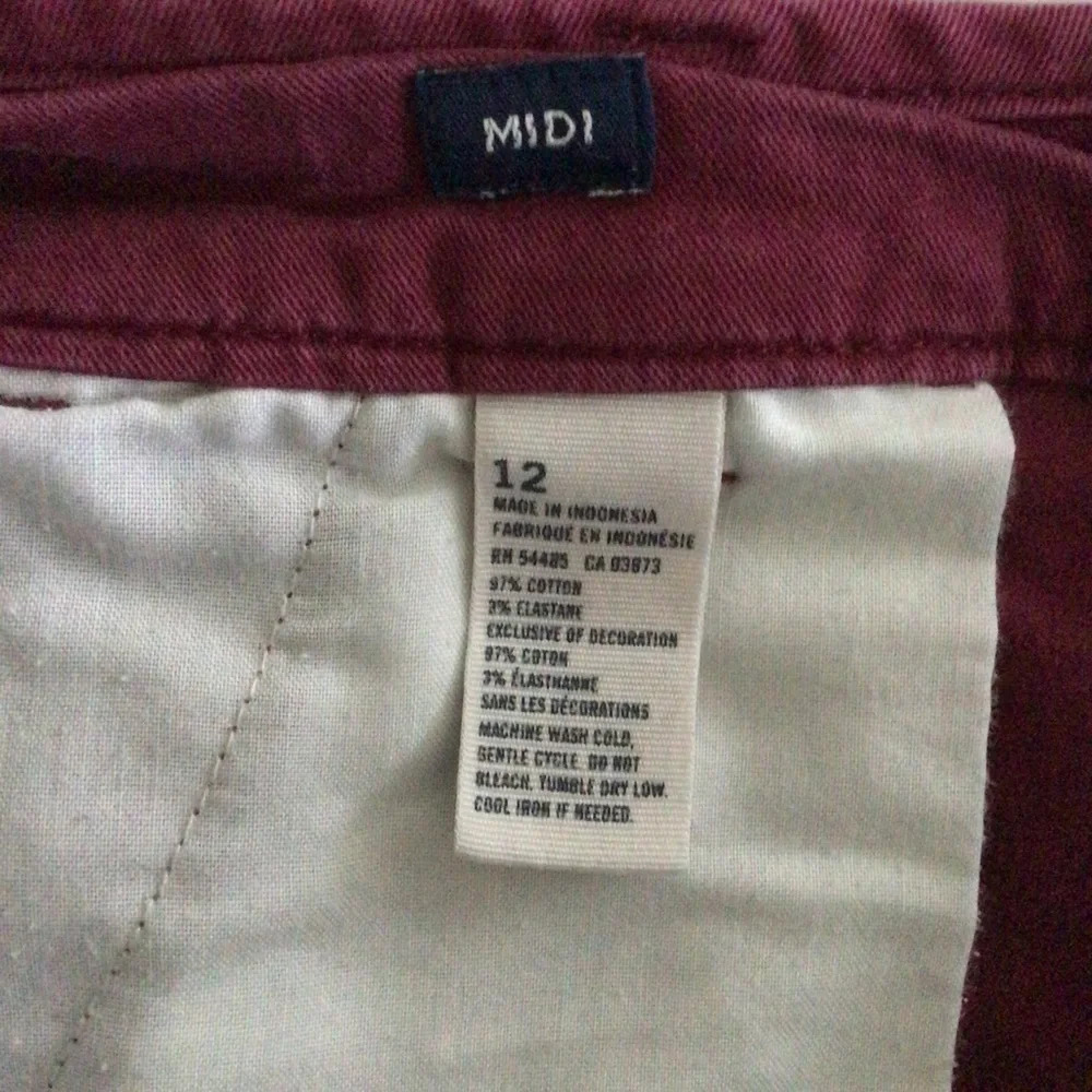 American Eagle Outfitters MIDI Shorts - Size 12 - Picture 5 of 5